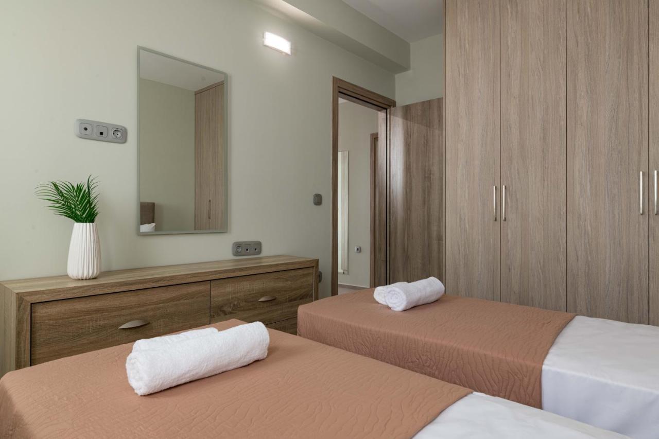 Tsatos Luxury Residence Кремасті Екстер'єр фото