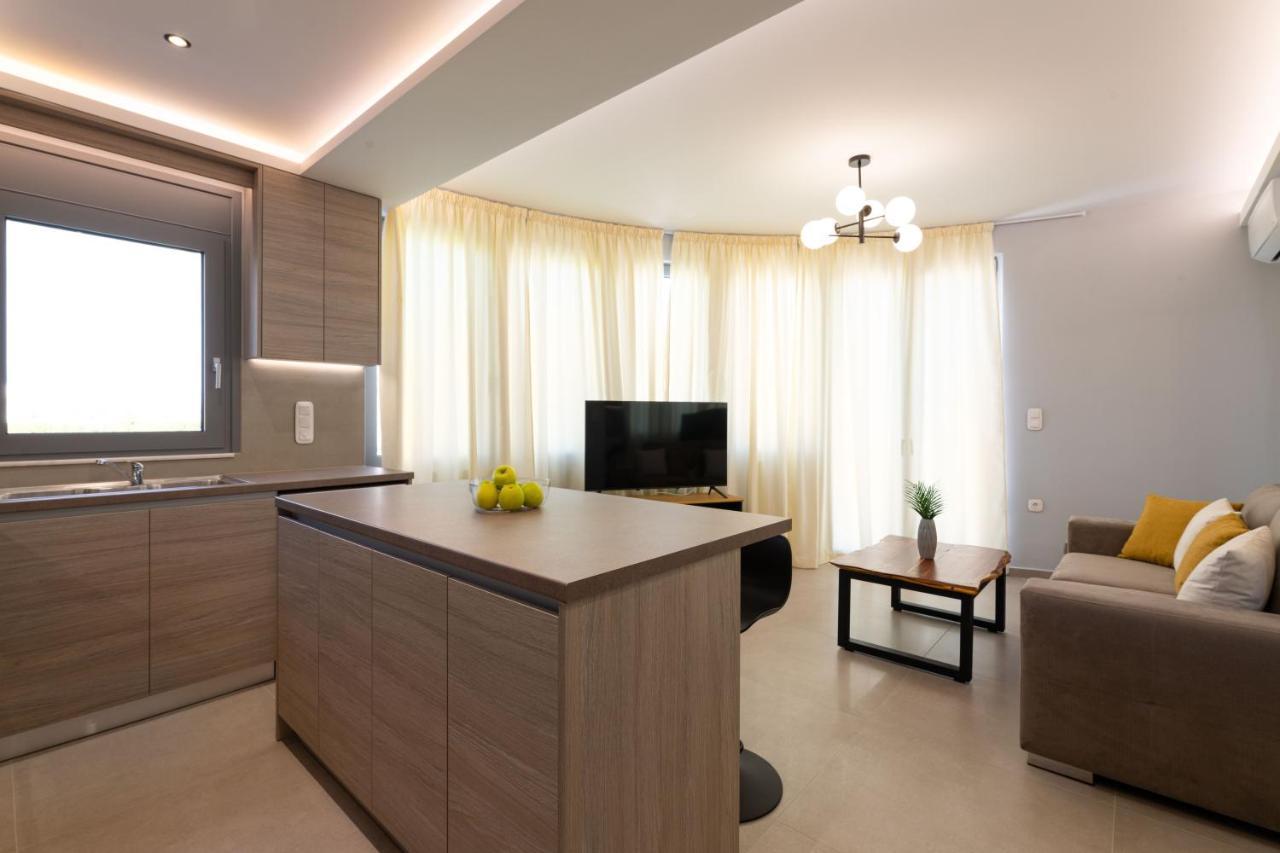 Tsatos Luxury Residence Кремасті Екстер'єр фото