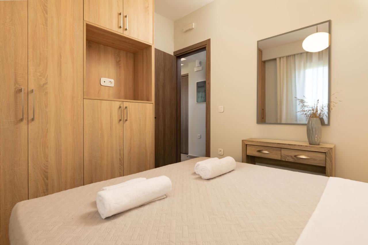 Tsatos Luxury Residence Кремасті Екстер'єр фото